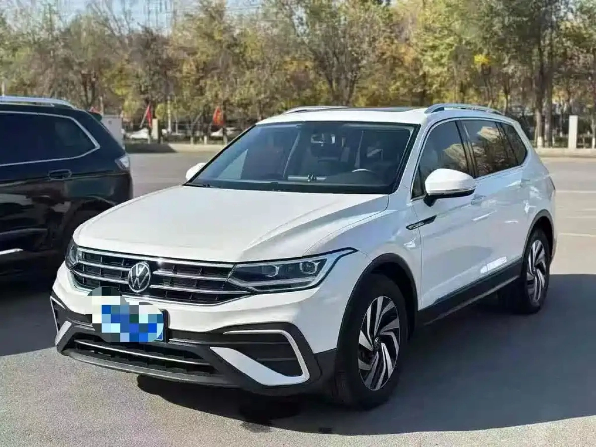 VOLKSWAGEN TIGUAN L  2023