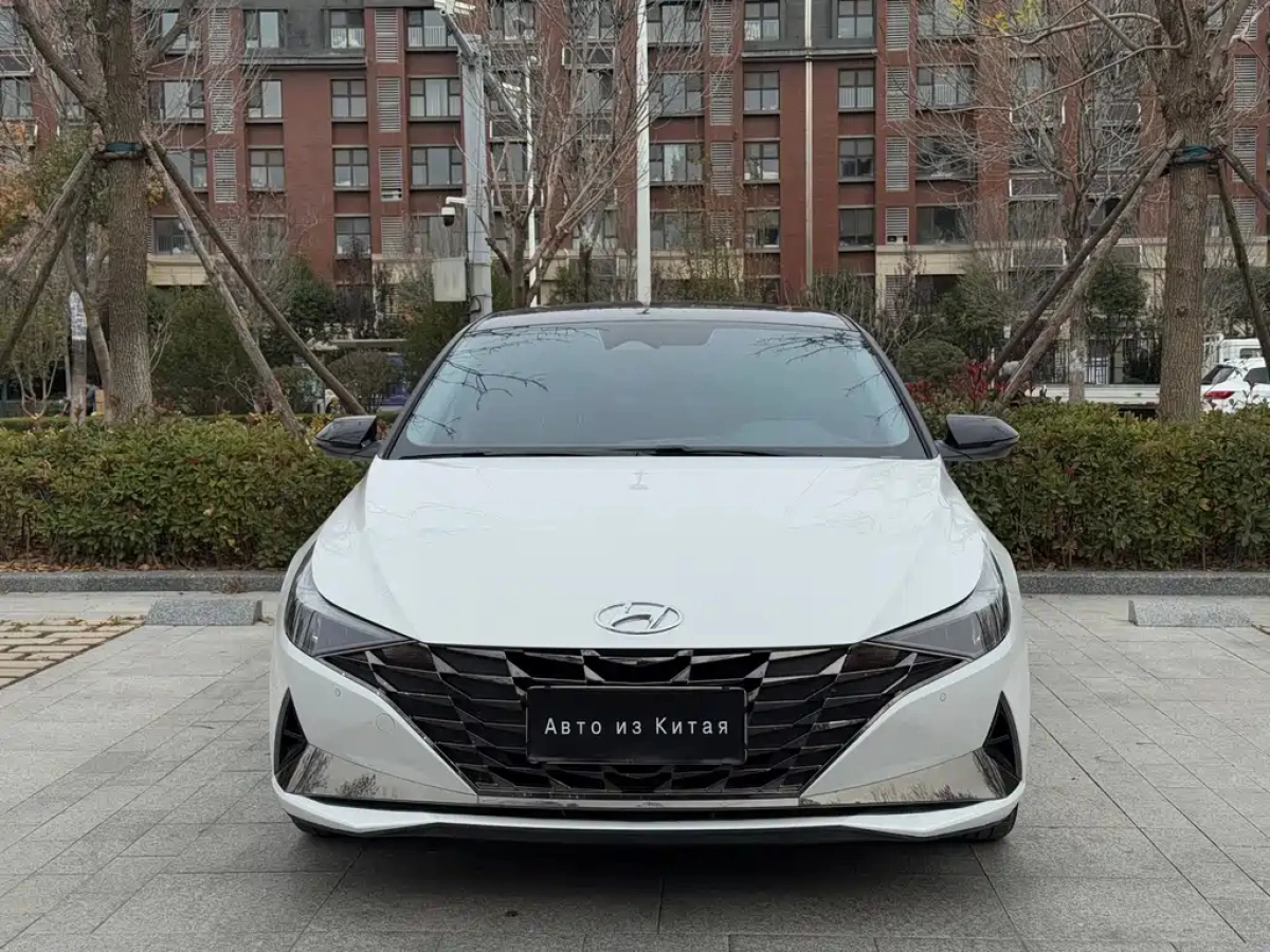 HYUNDAI ELANTRA