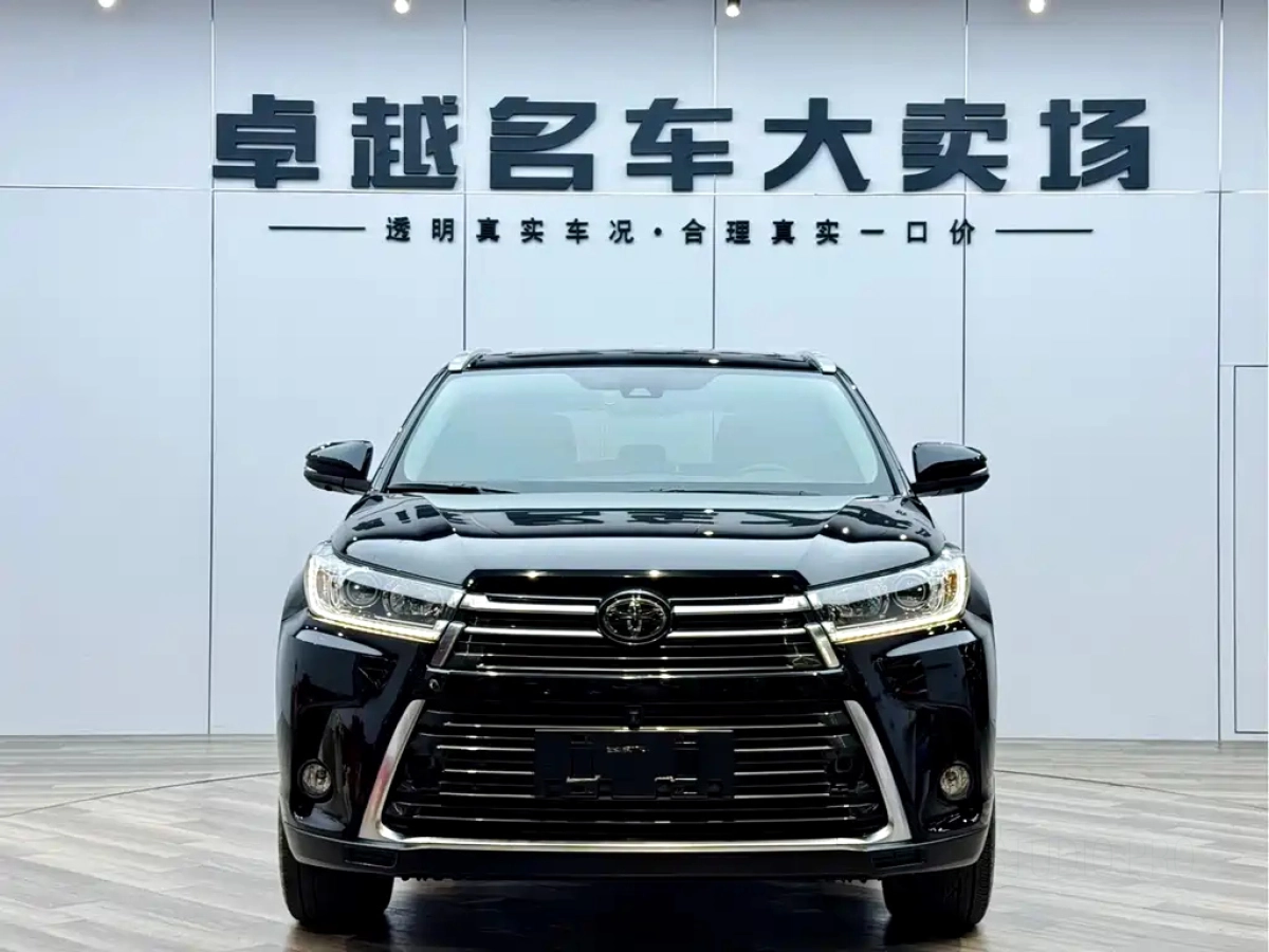 TOYOTA HIGHLANDER