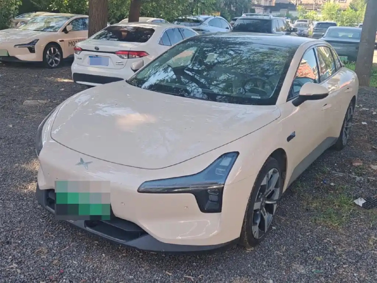 XPENG MOTORS MONA M03  2024