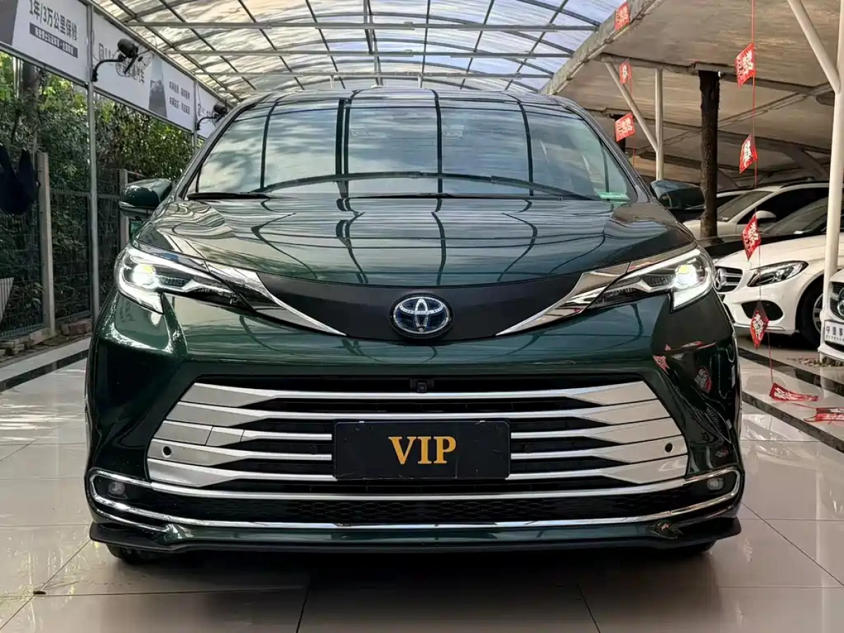 TOYOTA SIENNA SIENNA