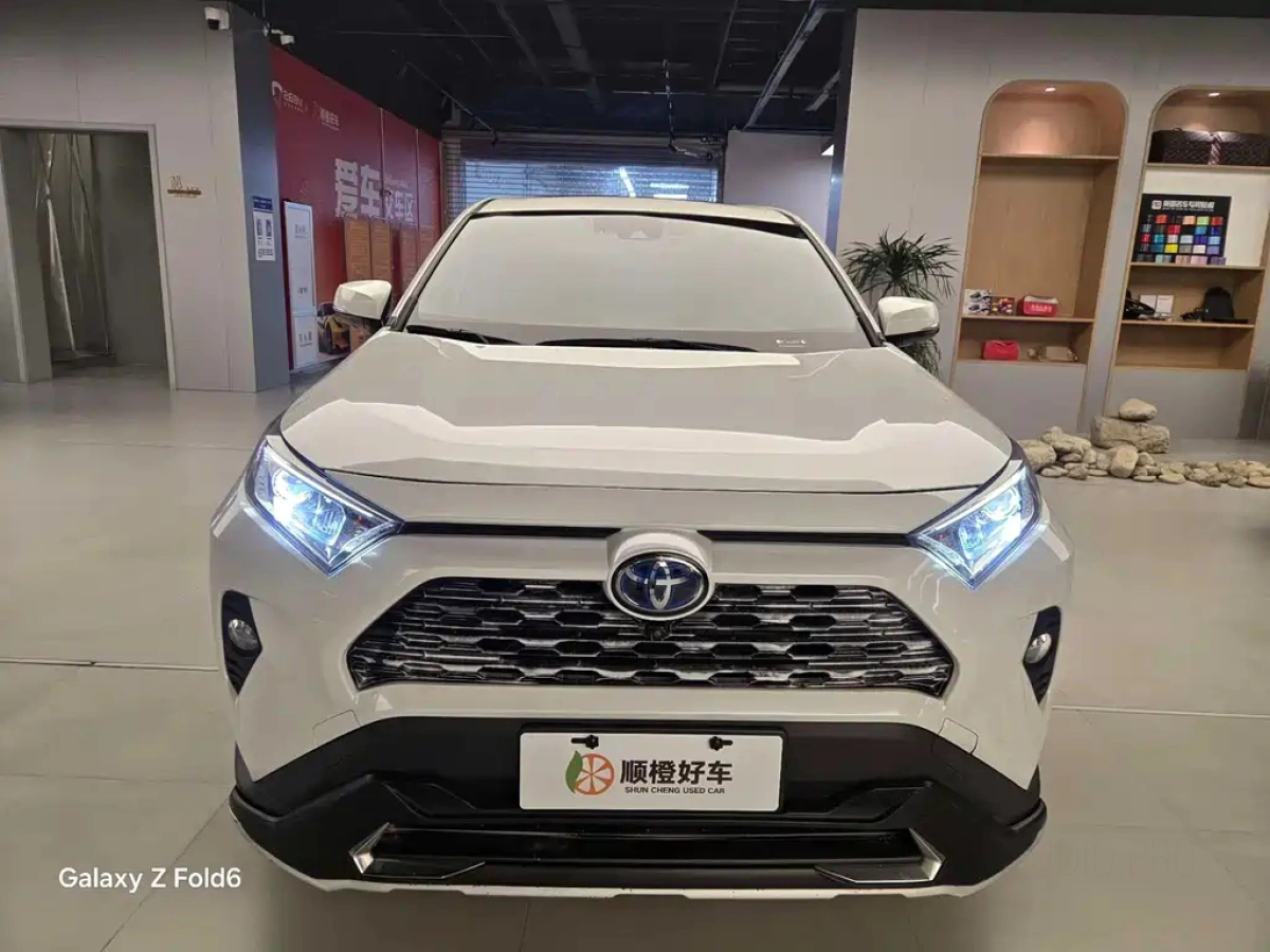 TOYOTA RAV4 RONGFANG