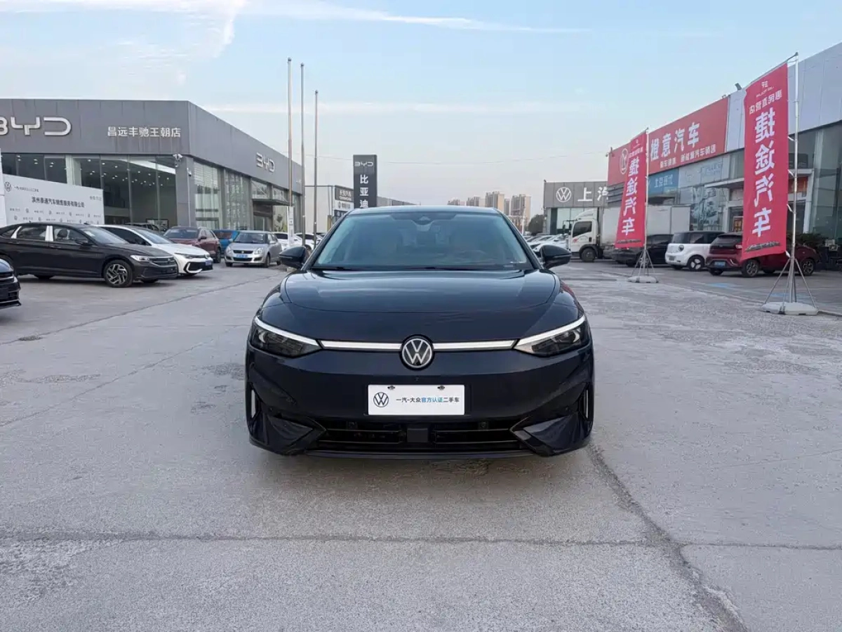 VOLKSWAGEN ID.7 VIZZION