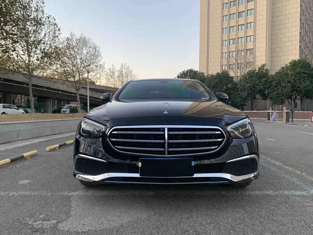 MERCEDES BENZ E-CLASS