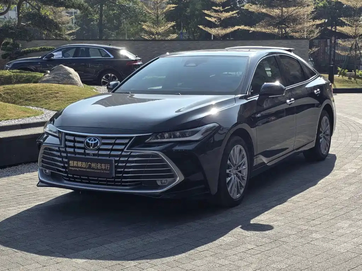 TOYOTA AVALON  2025