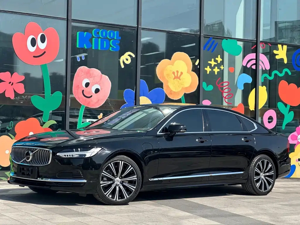 VOLVO S90 NEW ENERGY  2021