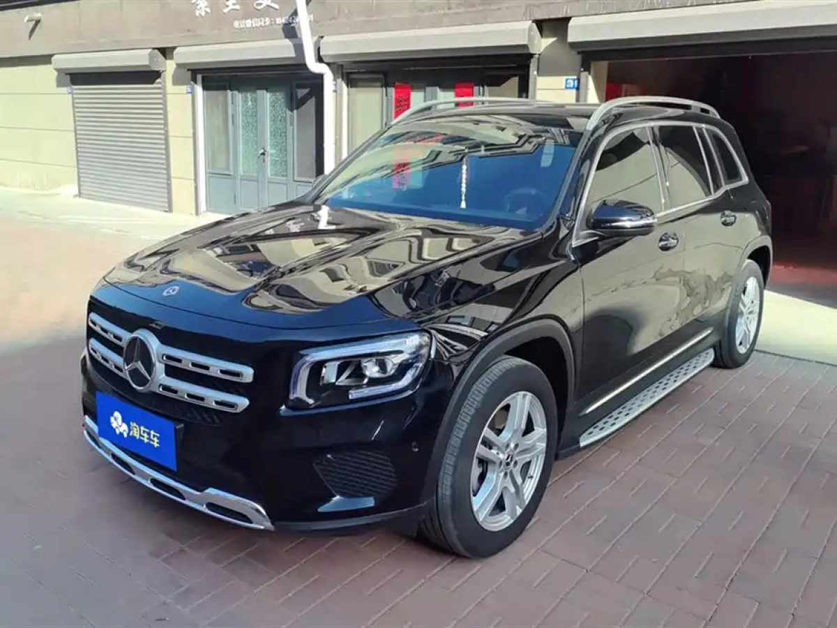 MERCEDES BENZ GLB  2023