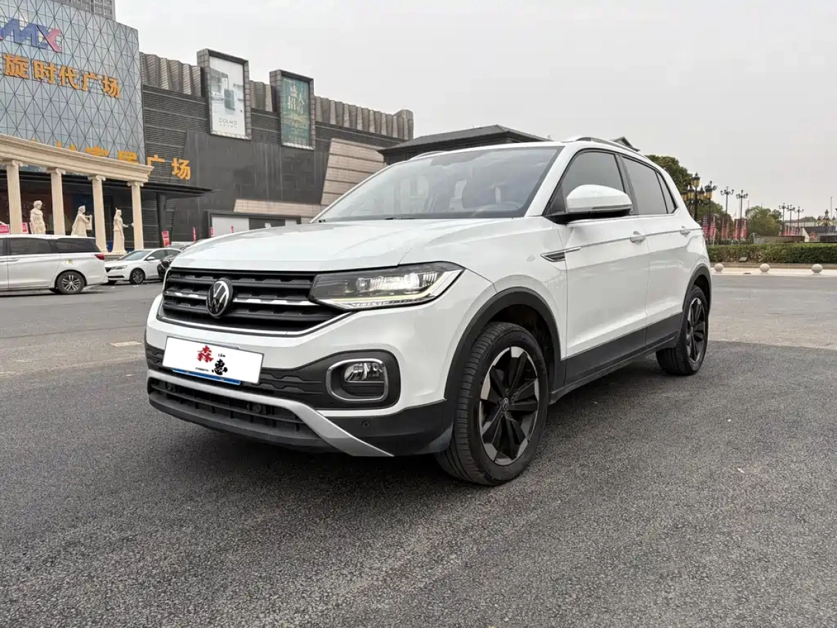 VOLKSWAGEN TACOUA  2023