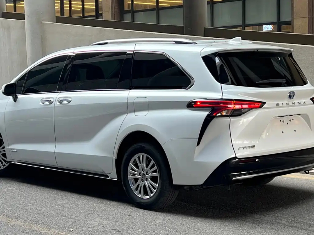 TOYOTA SIENNA SIENNA