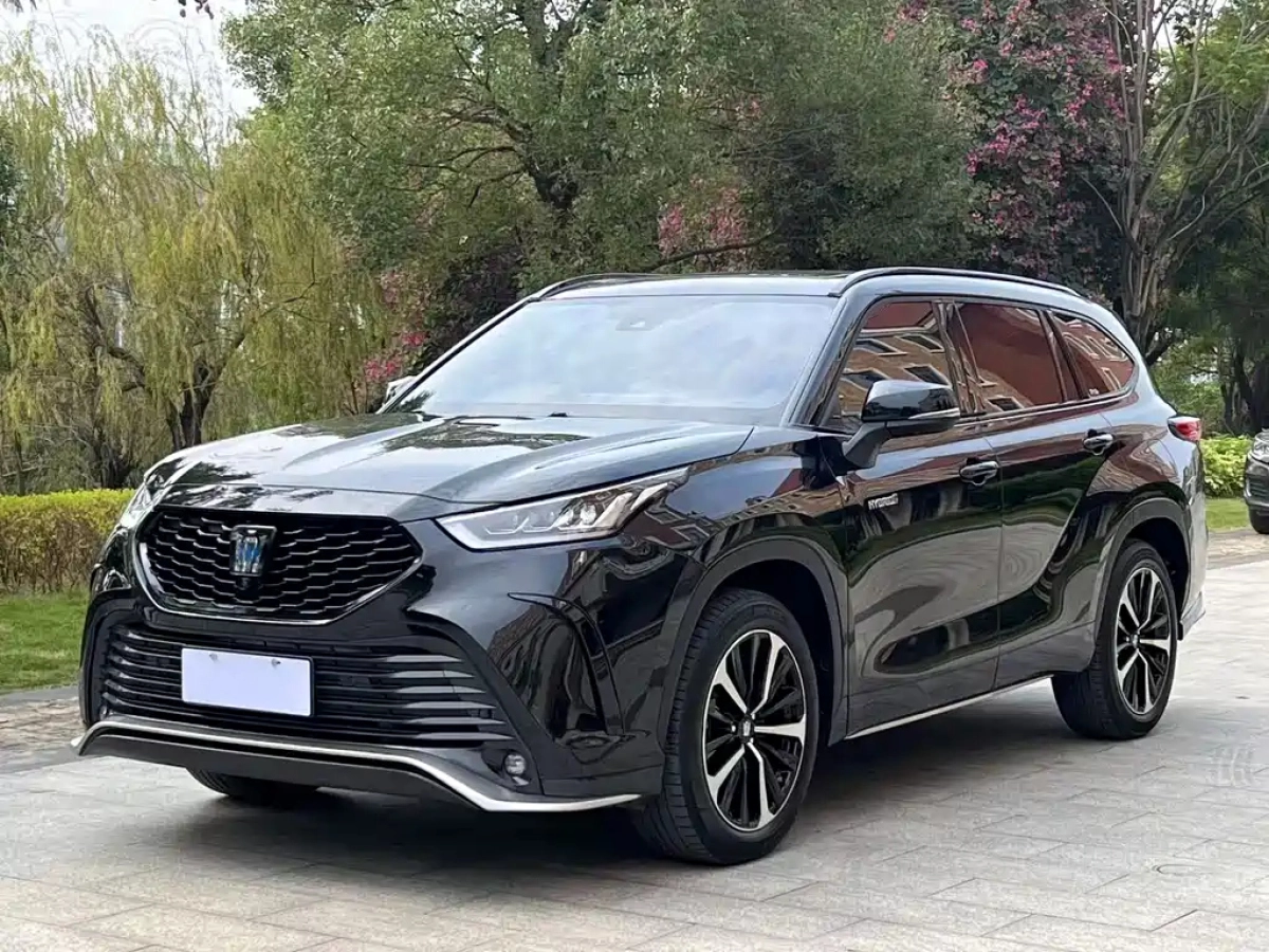 TOYOTA CROWN KLUGER  2022