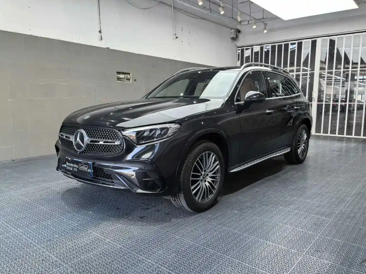 MERCEDES BENZ GLC  2025