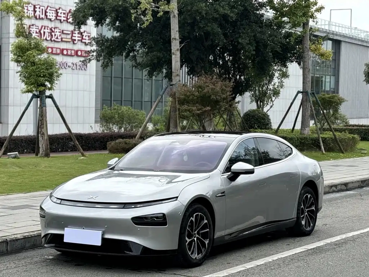 XPENG MOTORS P7  2021