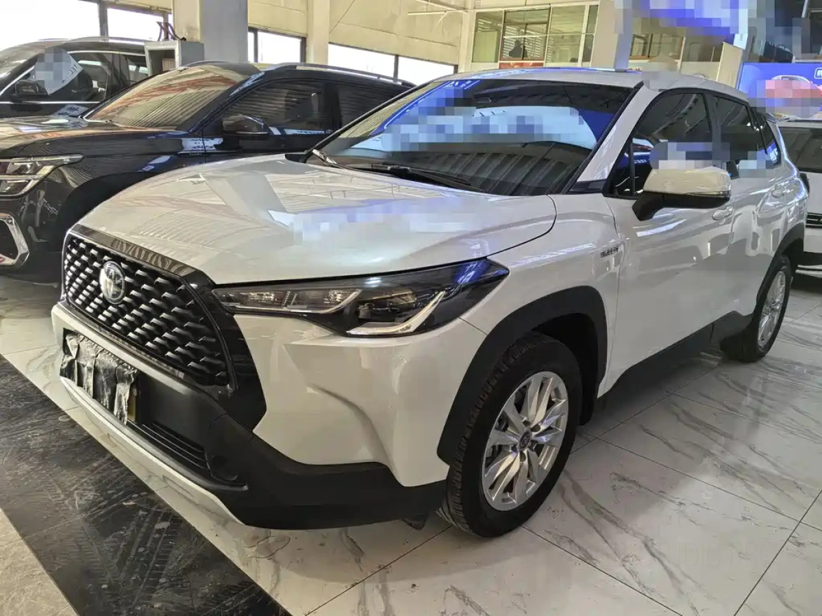 TOYOTA COROLLA CROSS