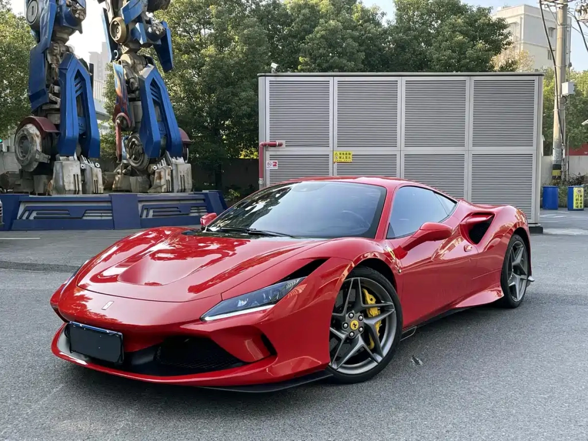 FERRARI F8