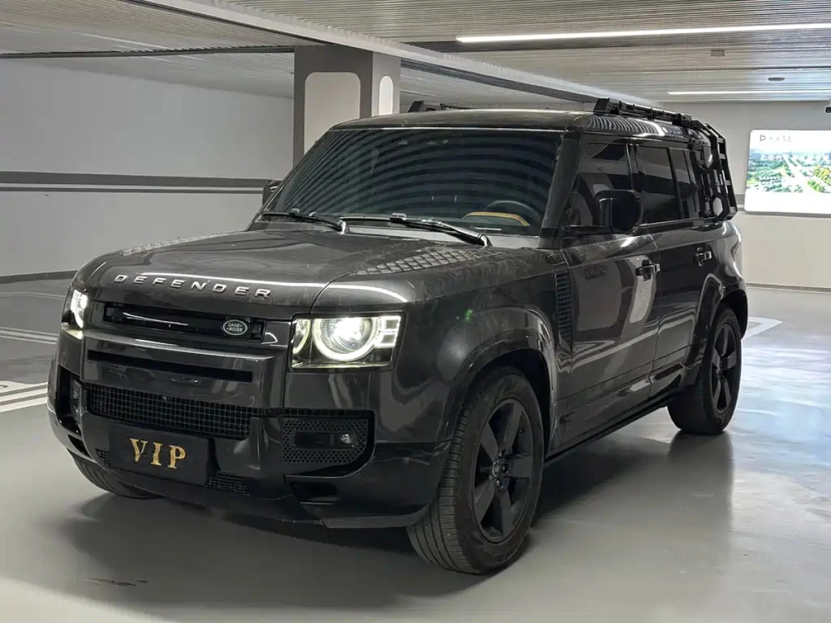 LAND ROVER DEFENDER  2024