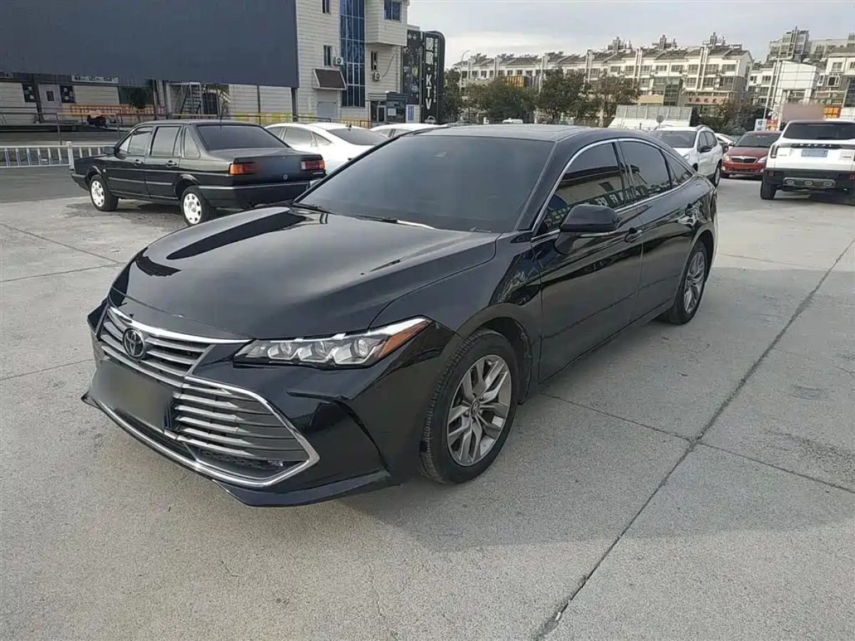 TOYOTA AVALON  2020