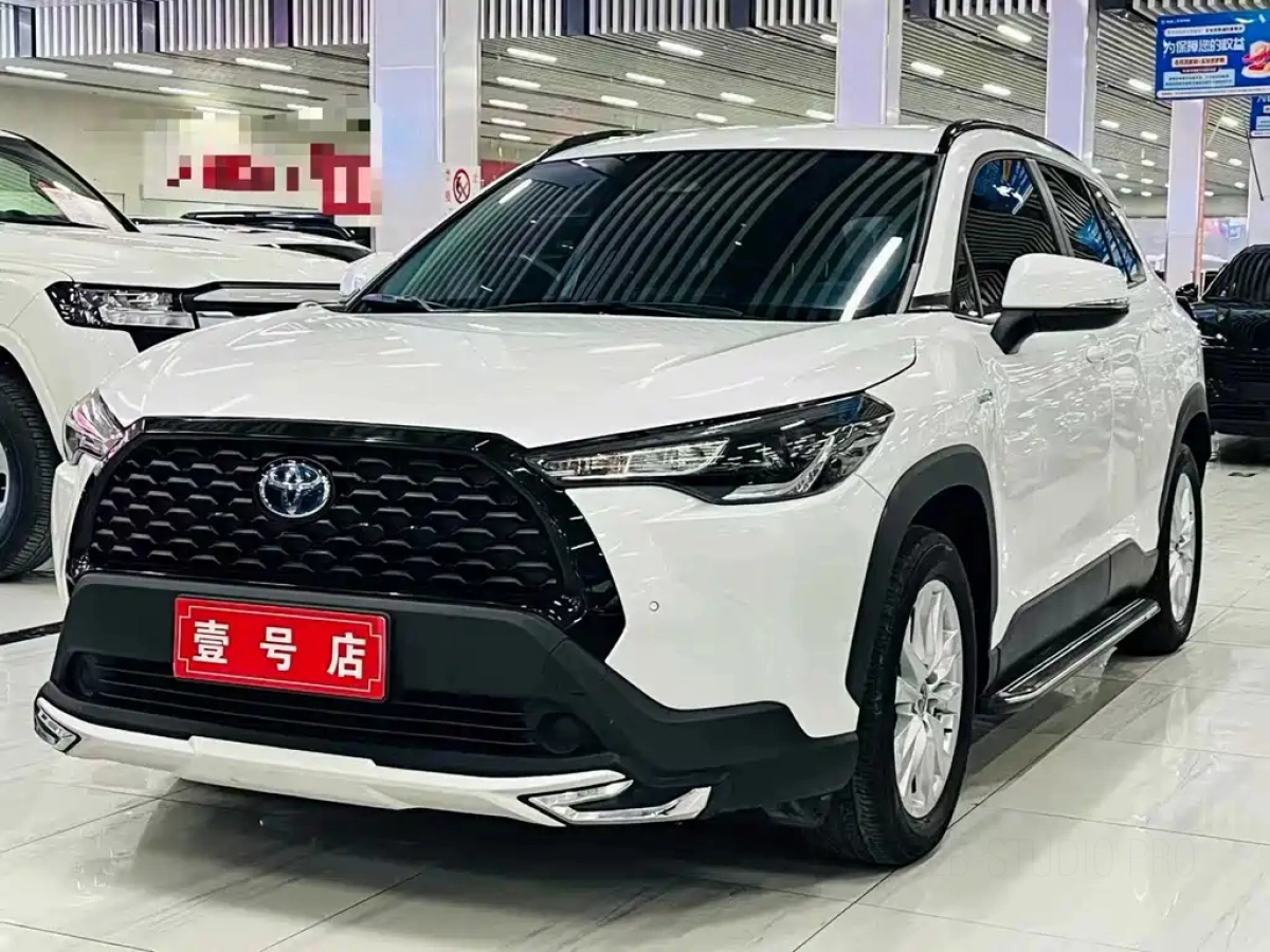TOYOTA COROLLA CROSS  2024