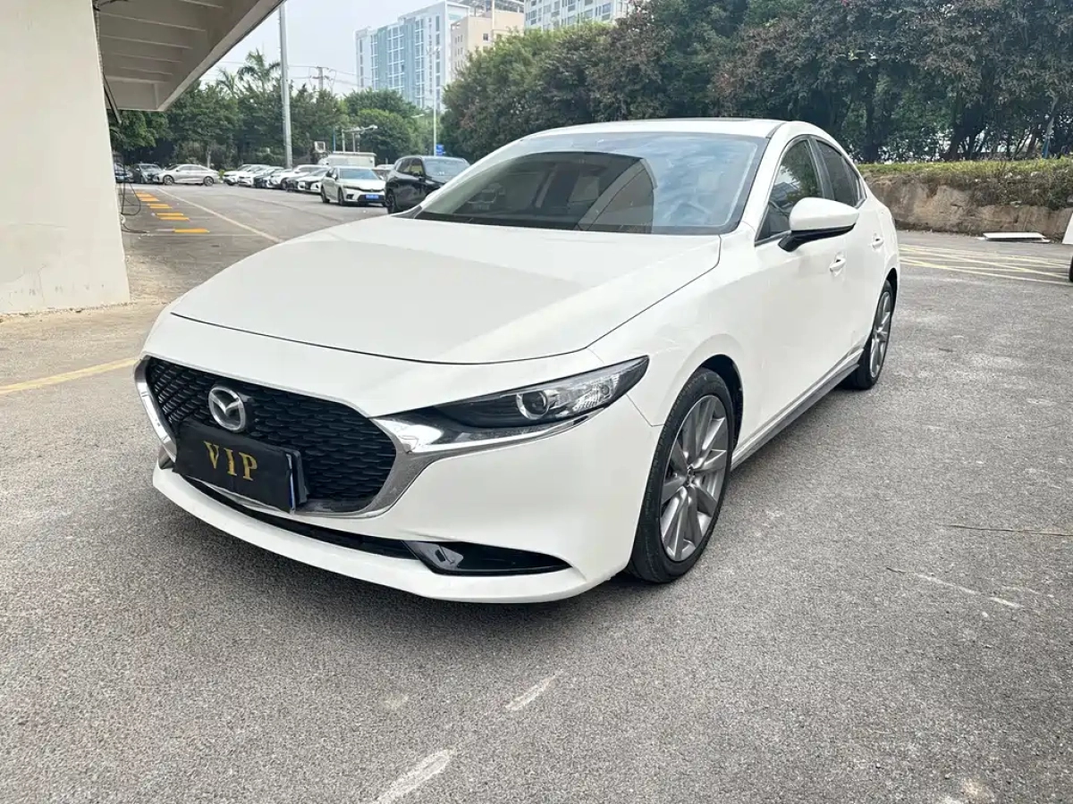 MAZDA 3 AXELA