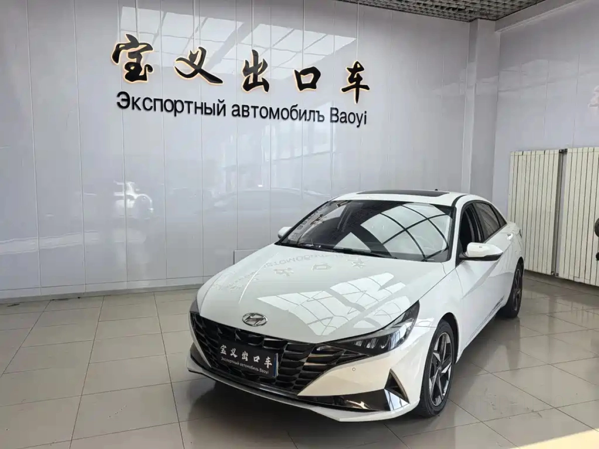 HYUNDAI ELANTRA  2022