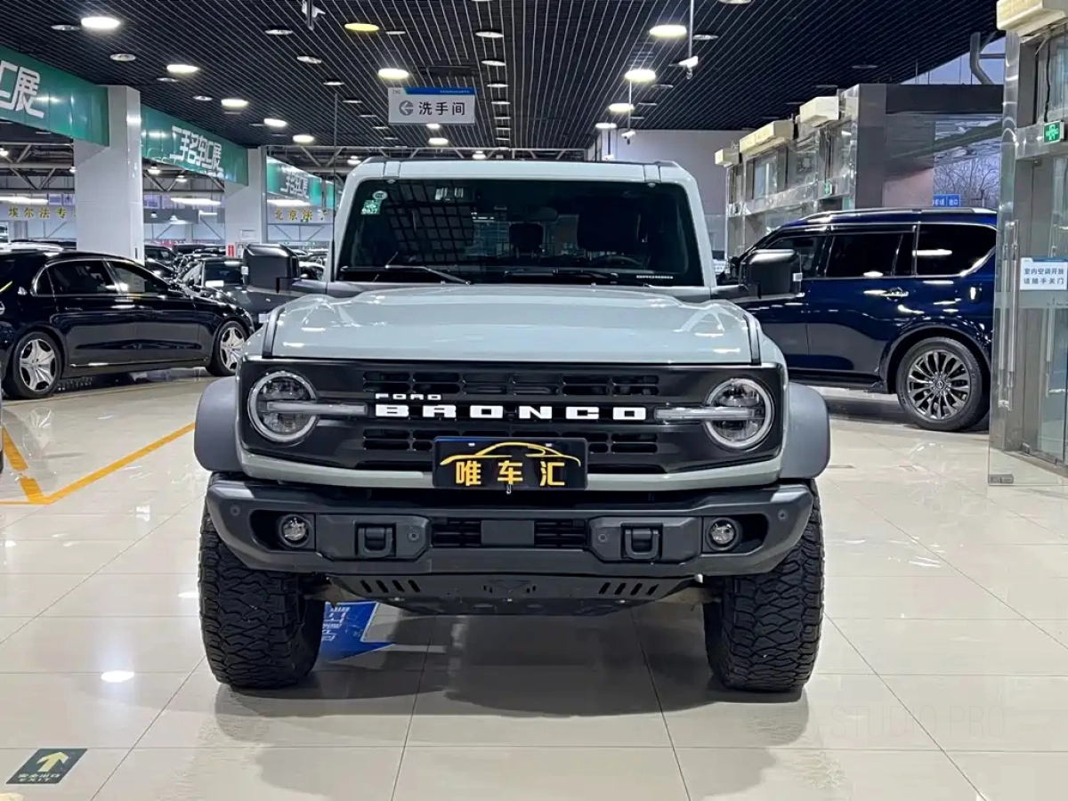 FORD BRONCO