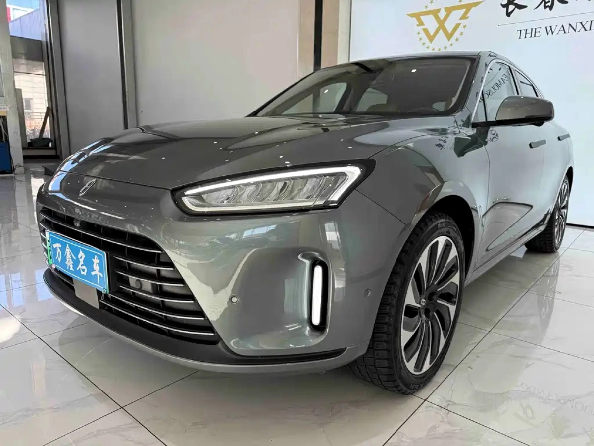 HUAWEI HARMON AITO M5  2022