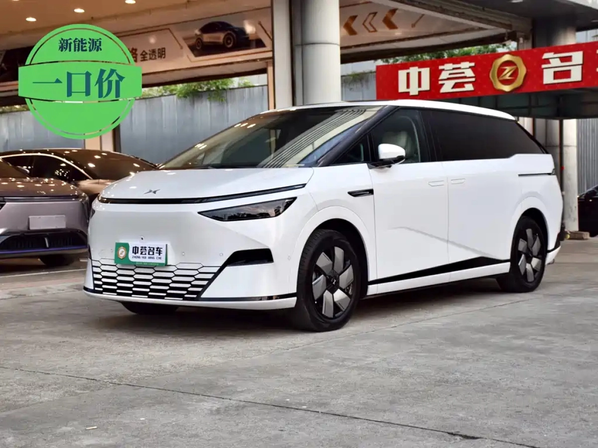 XPENG MOTORS X9  2024