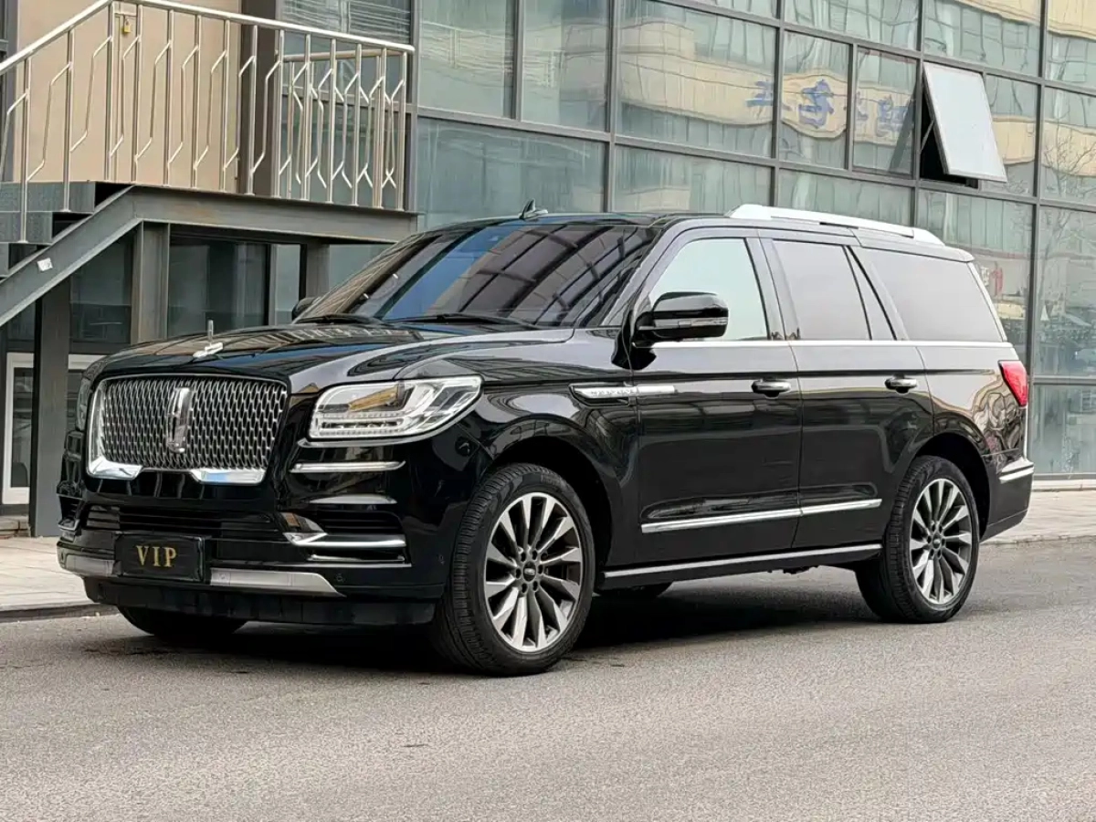 LINCOLN NAVIGATOR
