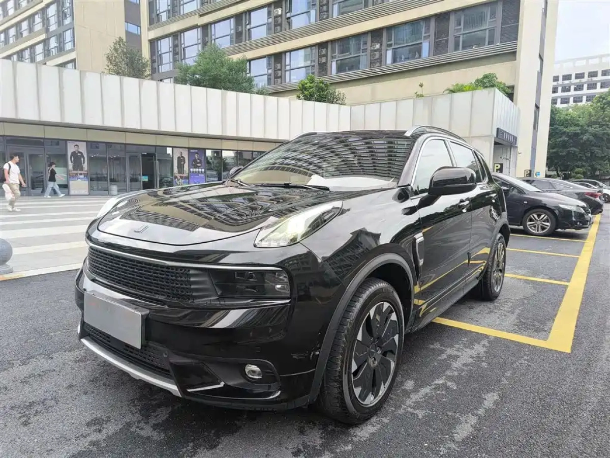 LYNK&CO 01 NEW ENERGY