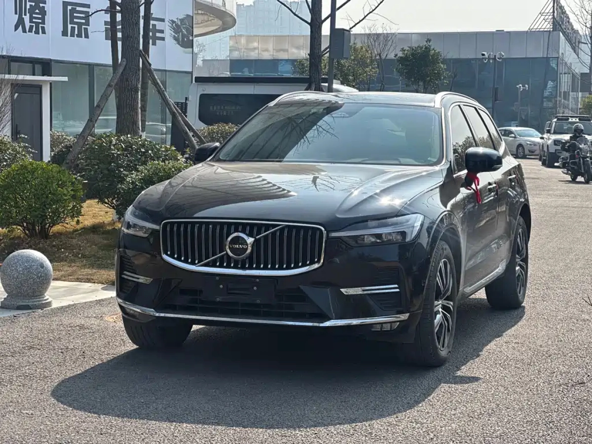 VOLVO XC60  2022