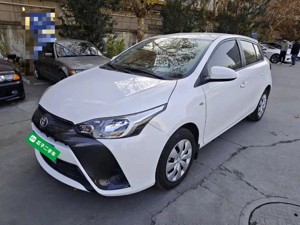 TOYOTA YARIS L DAZZLING  2023