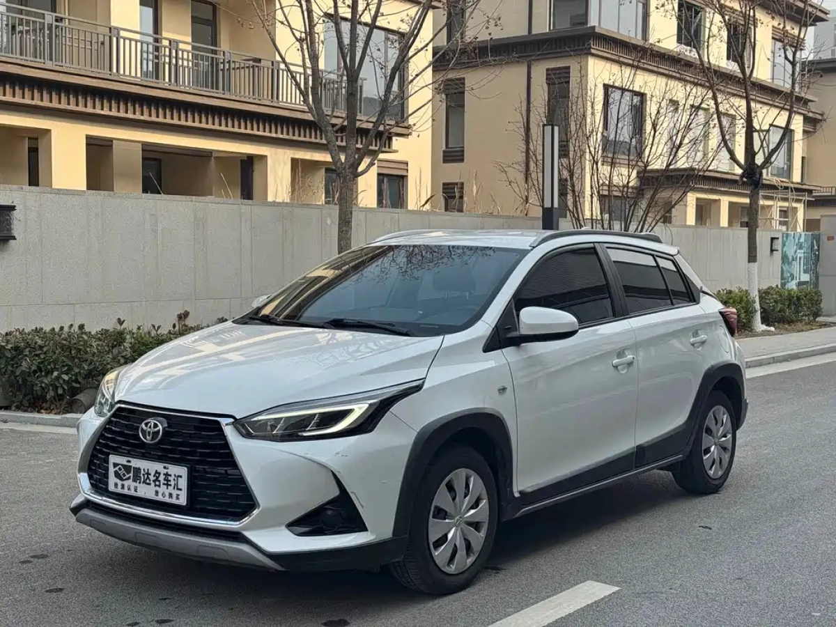 TOYOTA YARIS L DAZZLING  2023