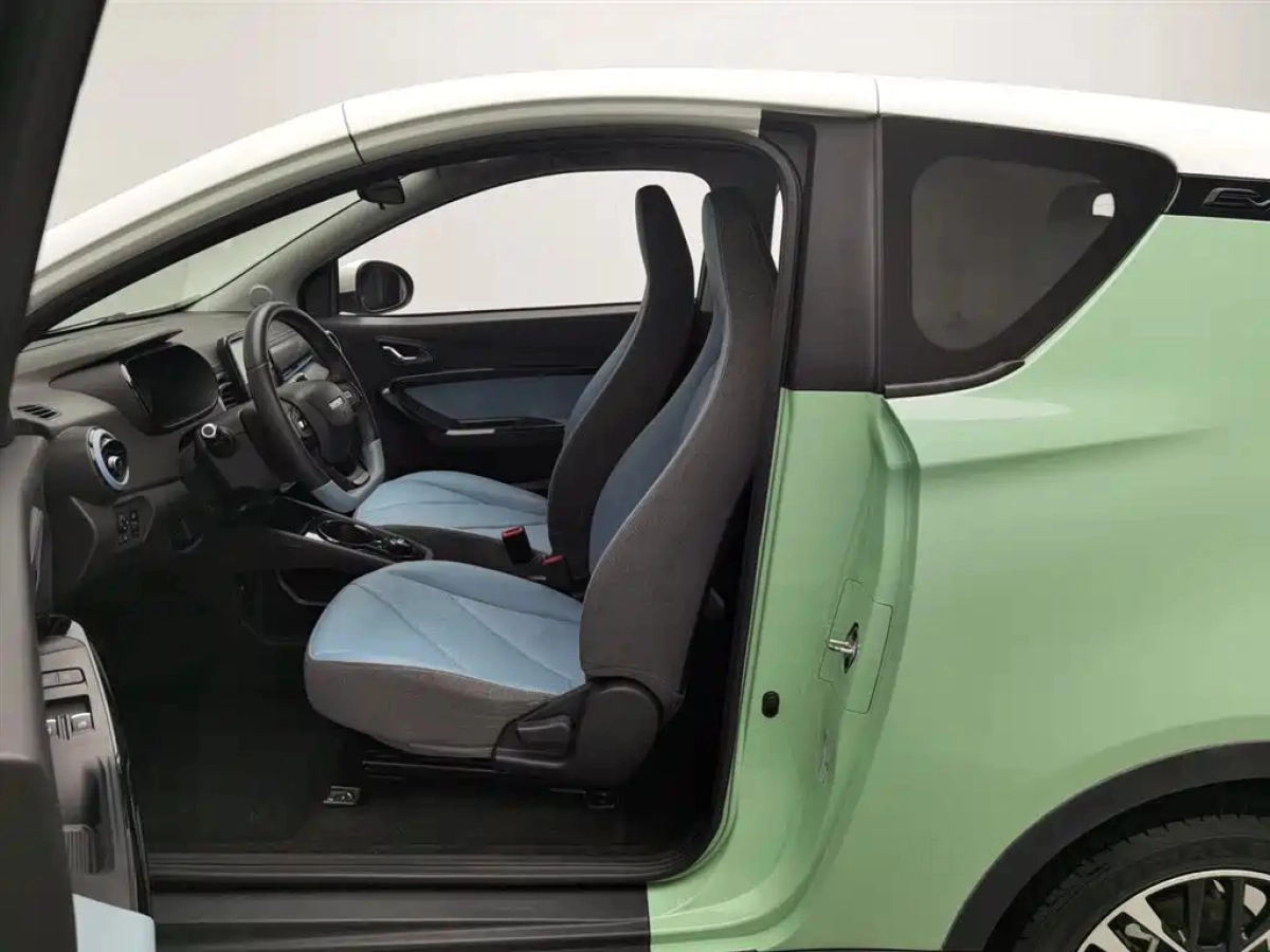 VOLKSWAGEN SANTANA  2021