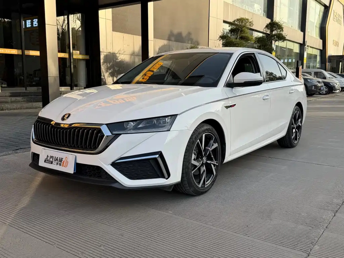 SKODA OCTAVIA  2022