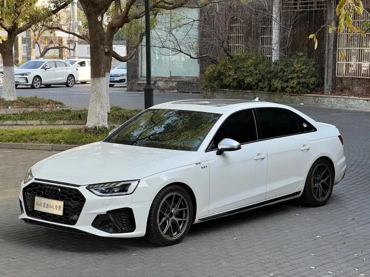 AUDI A4L