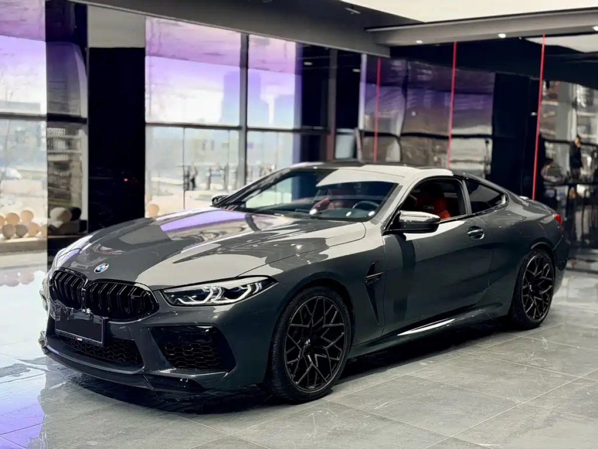 BMW M8