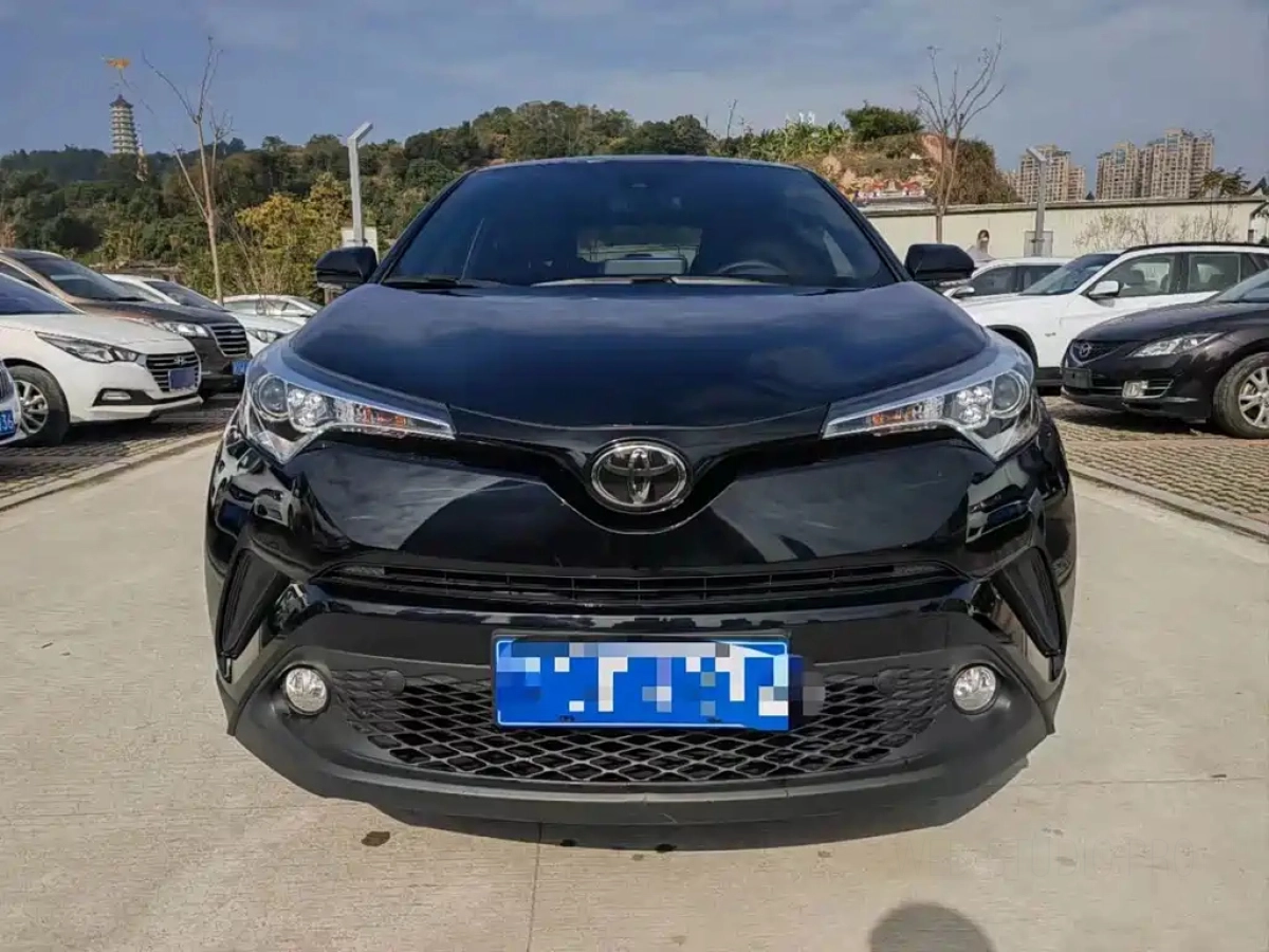 TOYOTA C-HR