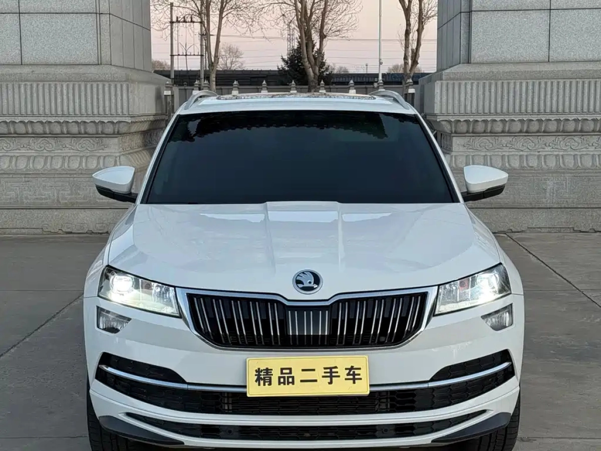 SKODA KAROQ