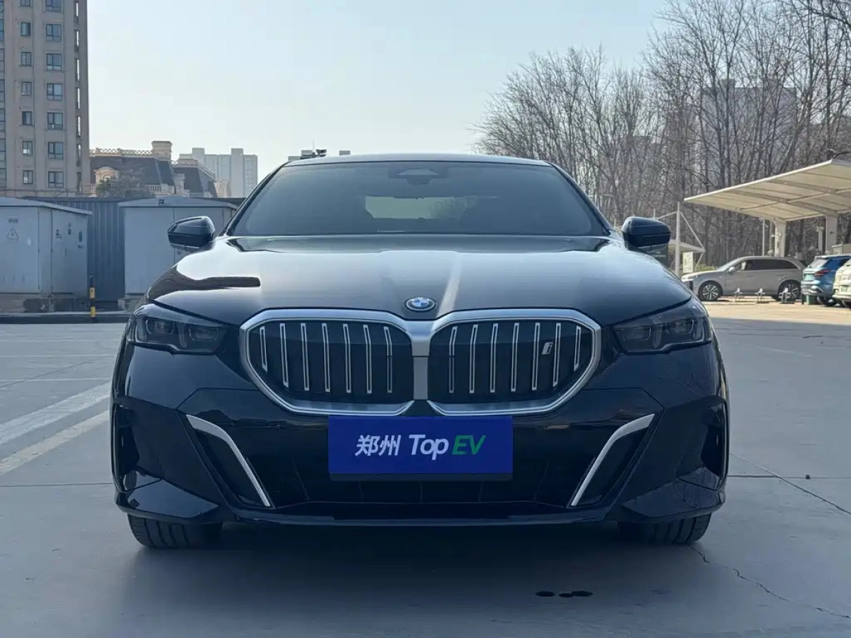 BMW I5