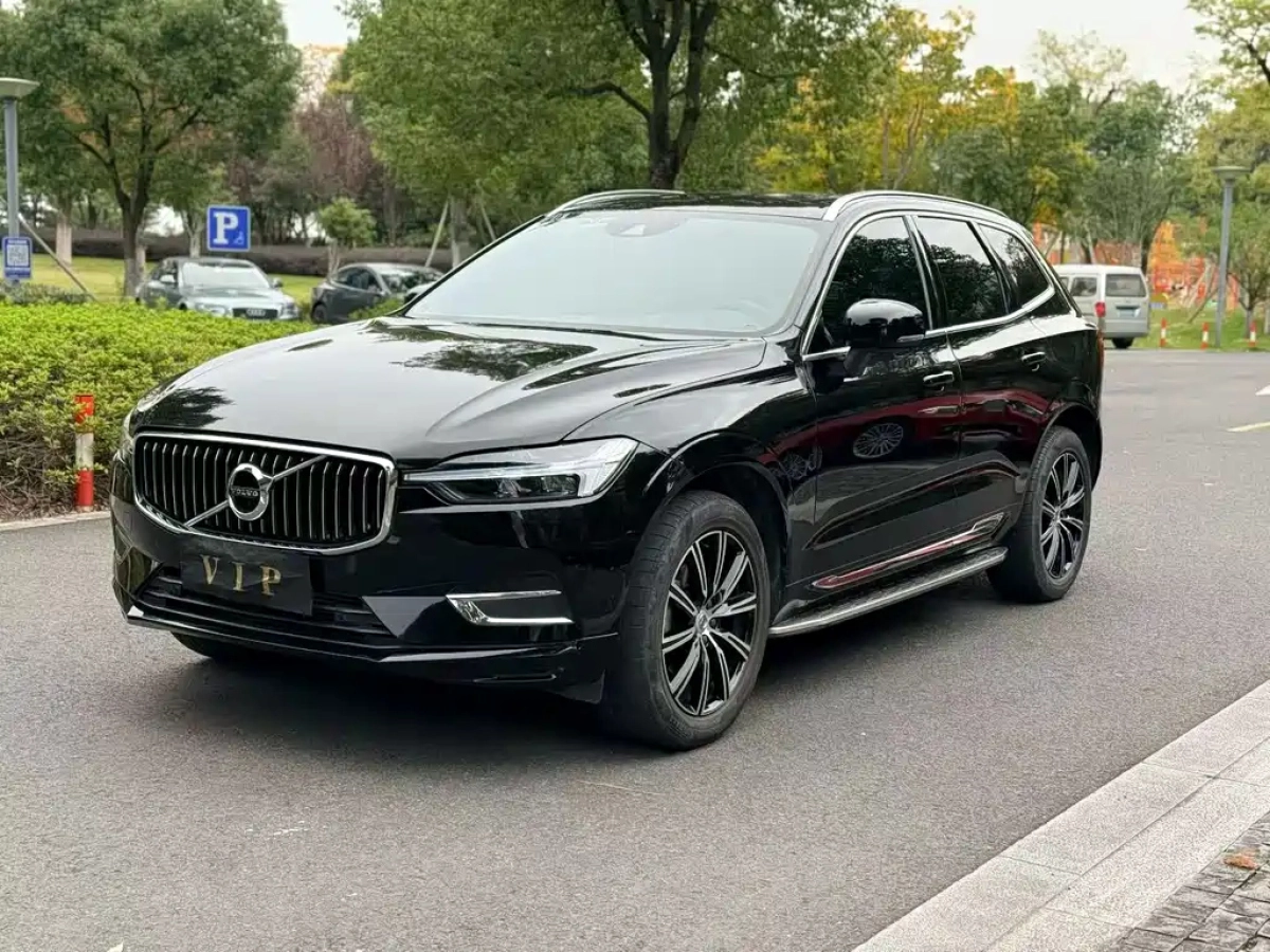 VOLVO XC60  2021