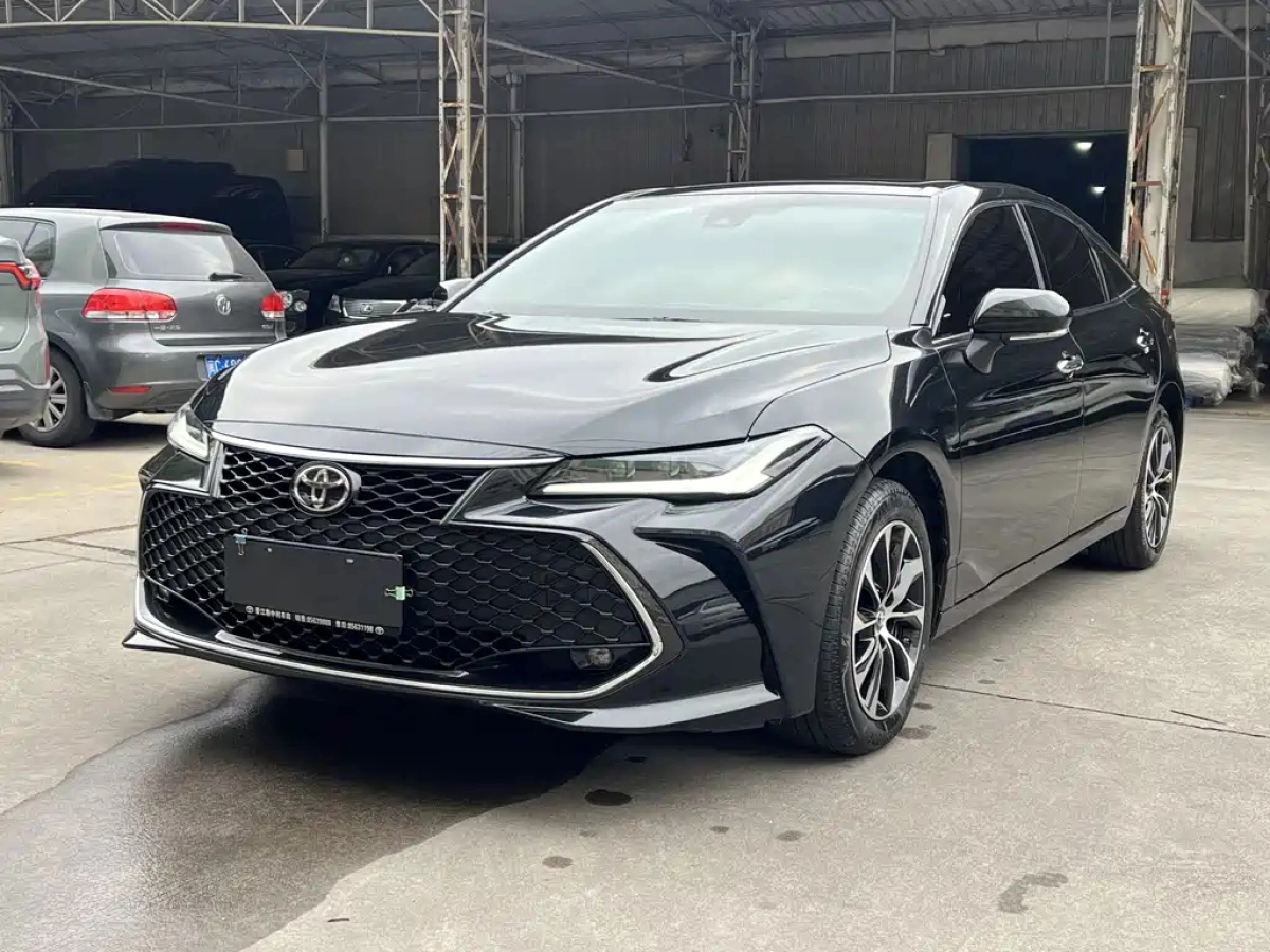 TOYOTA AVALON  2023