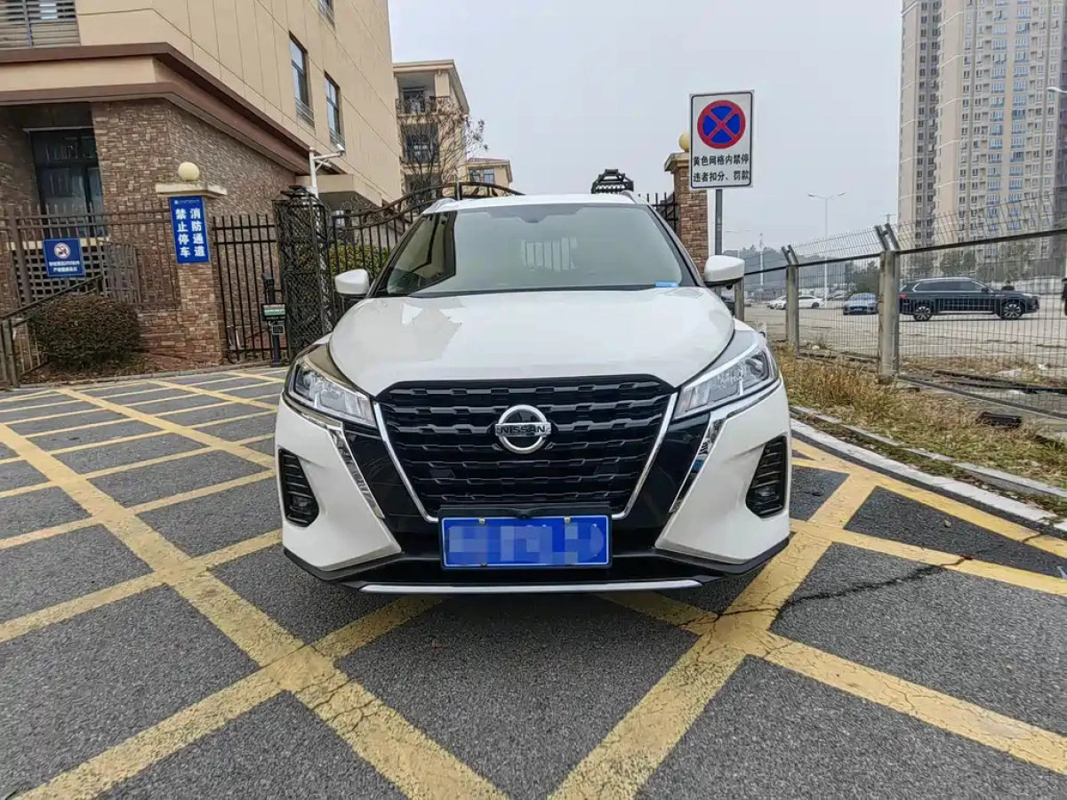 NISSAN KICKS
