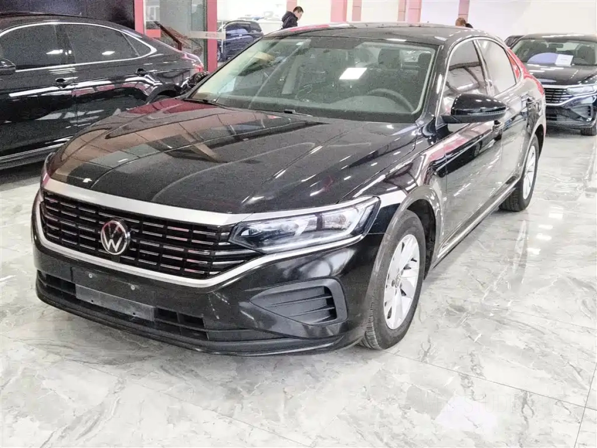 VOLKSWAGEN PASSAT  2023