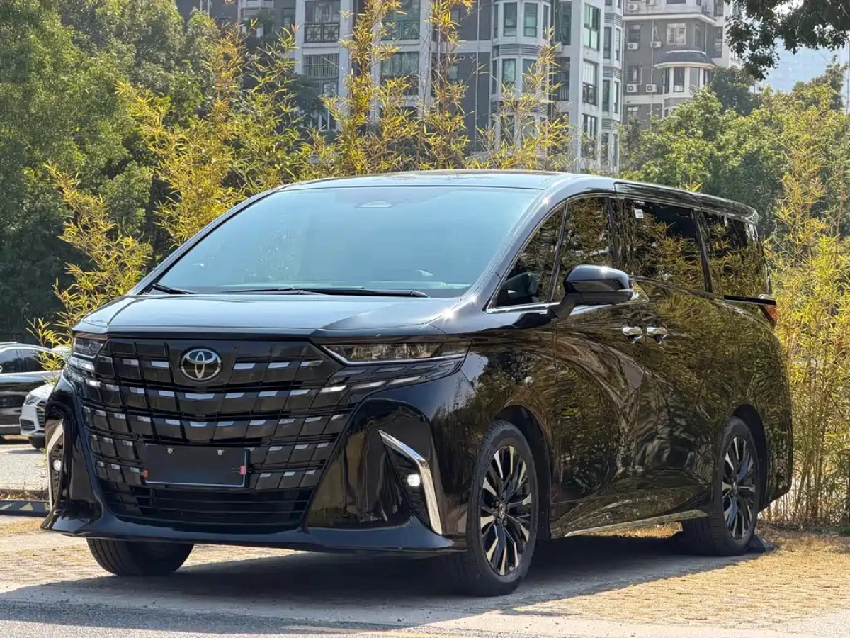 TOYOTA ALPHARD