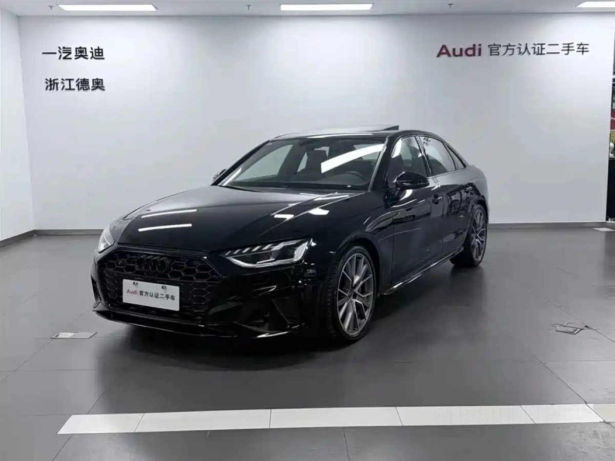 AUDI S4  2024