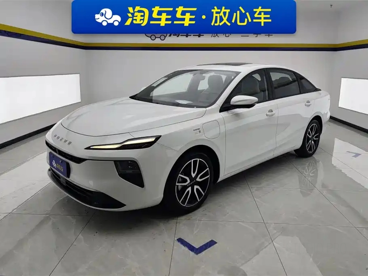 ROEWE D6
