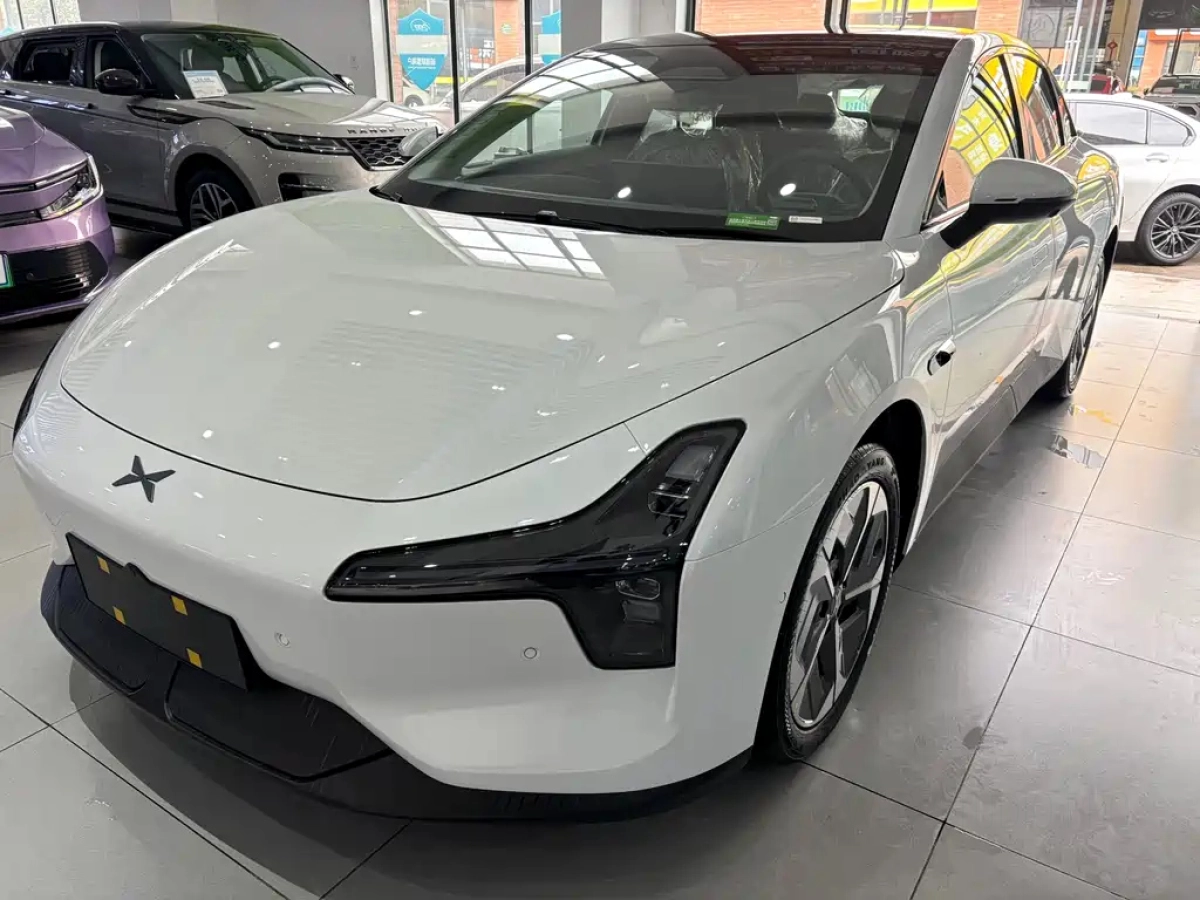 XPENG MONA M03  2025