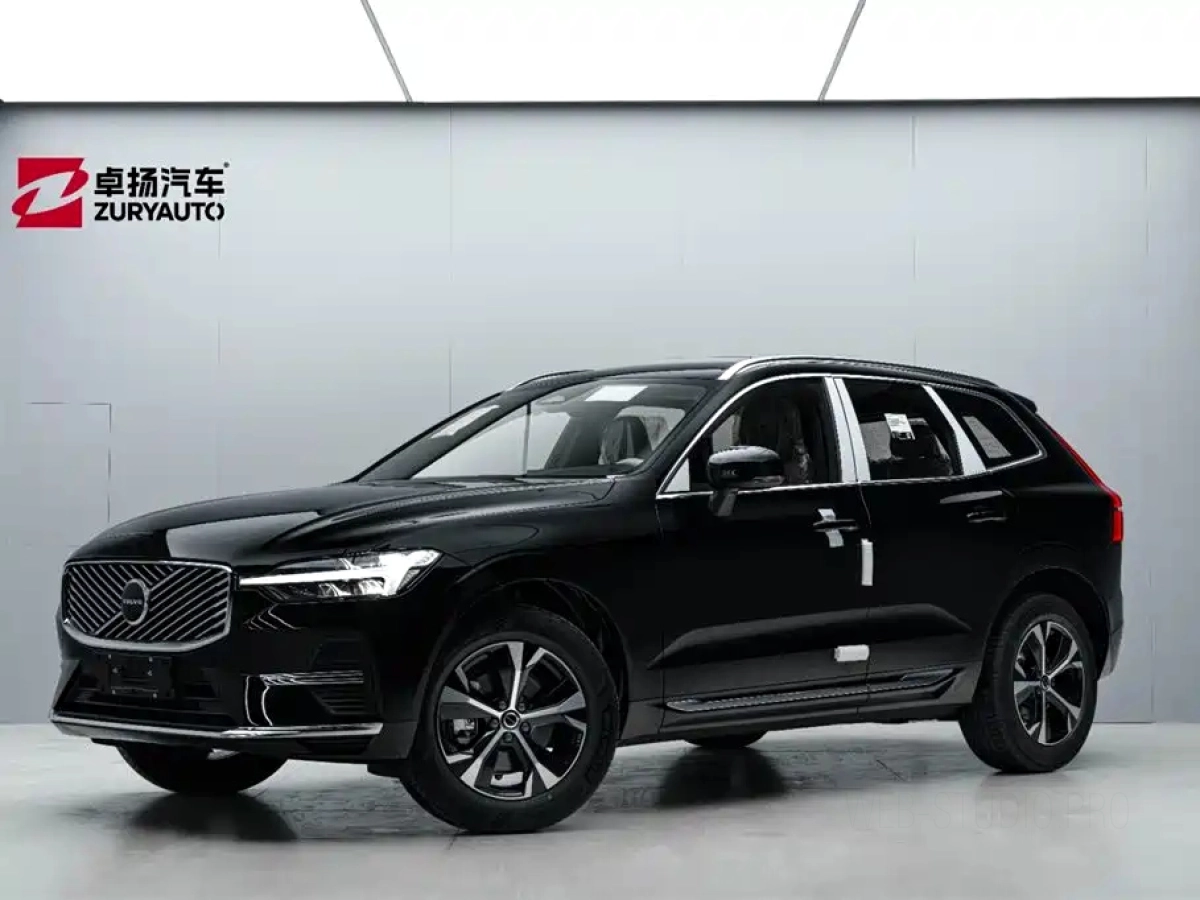 VOLVO XC60  2026