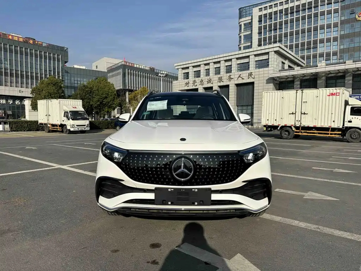 MERCEDES-BENZ EQB