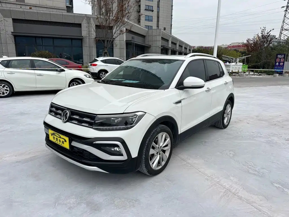 VOLKSWAGEN T-CROSS