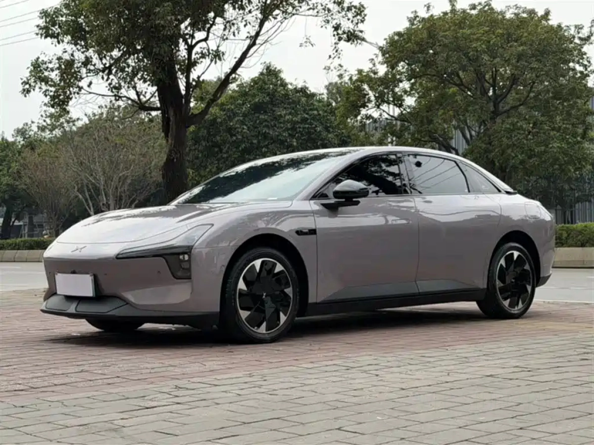 XPENG MONA M03  2025